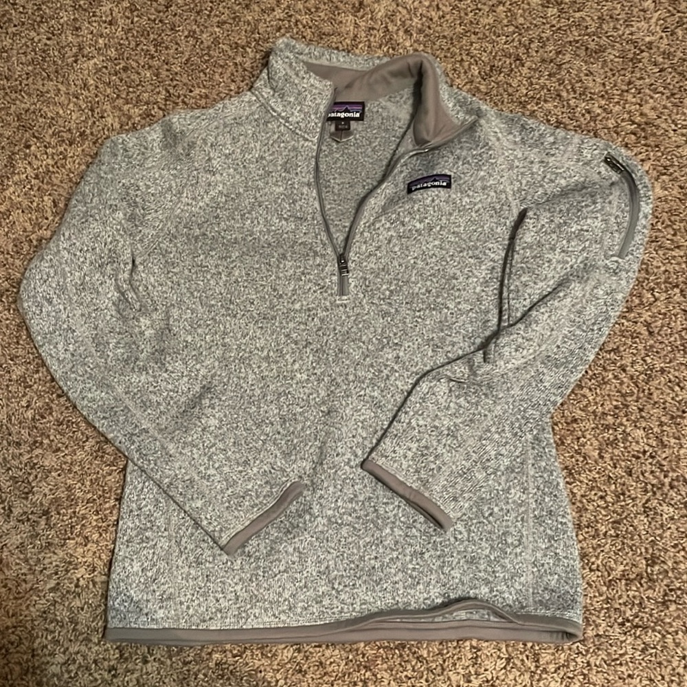 Patagonia fleece 1/4 zip. Excellent condition